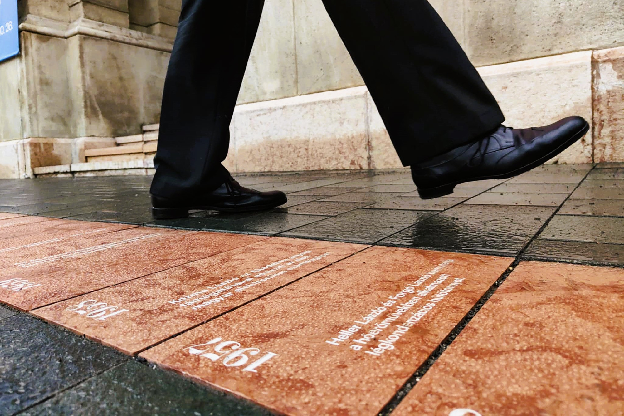 Határtalan történet – Mészkő lapokon az MTA első 200 éve